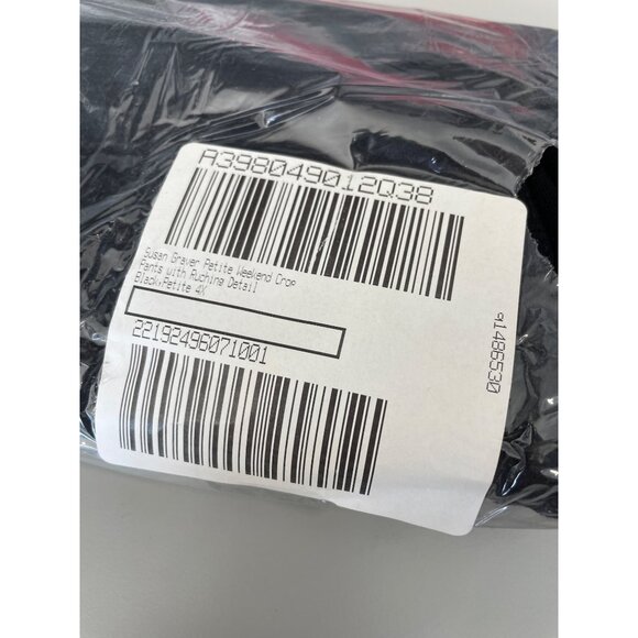 Susan Graver Weekend Crop Pants Ruching Detail Womens 4X Black Rayon Blend NEW - Picture 3 of 8